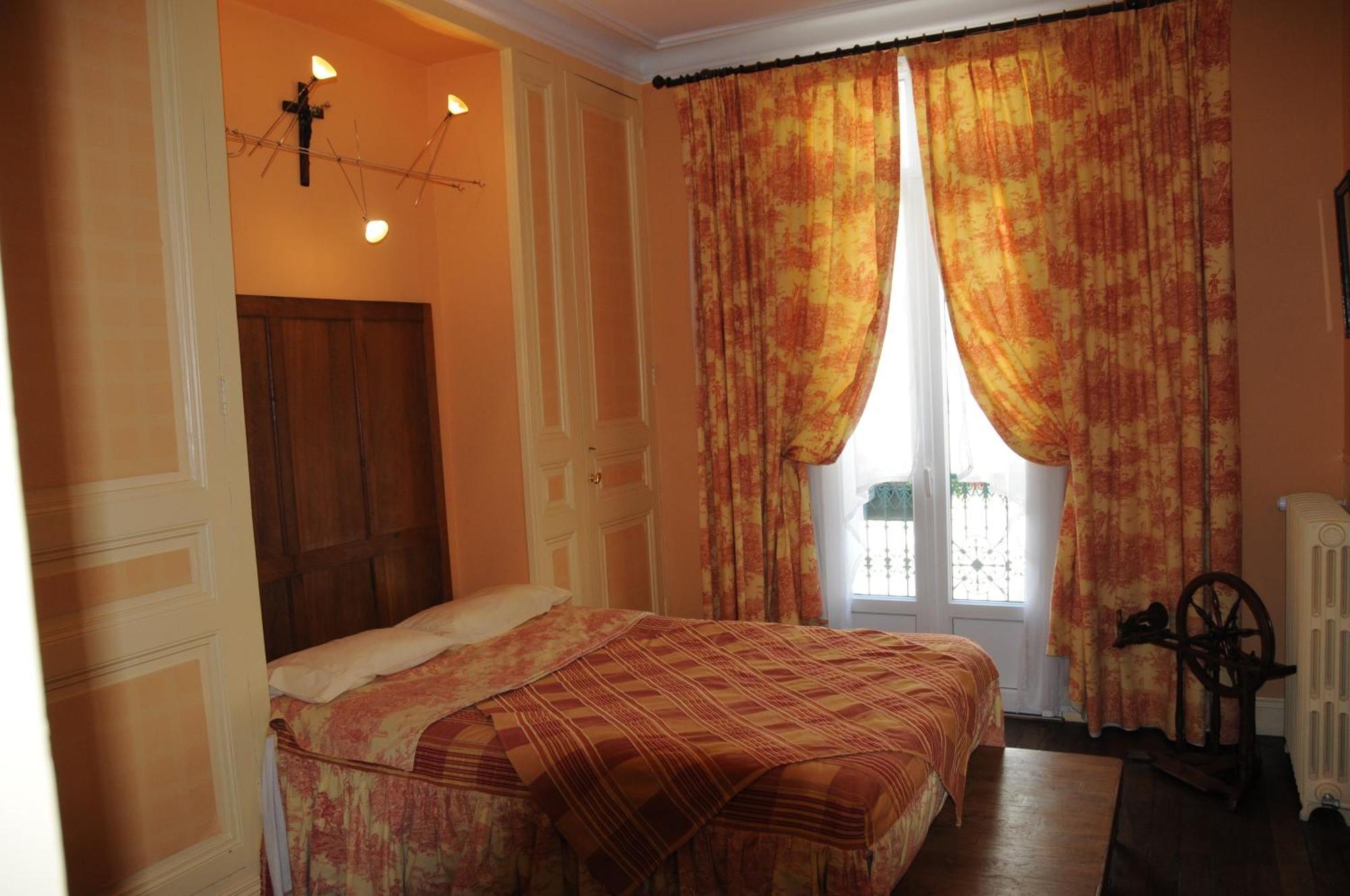 Hotel Le Jardin Du Vendome Tours Esterno foto